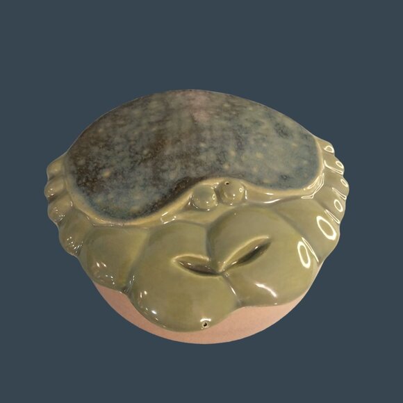 Crab Handcrafted Ceramic Trinket Box Signed VIC 55 - Picture 2 of 7